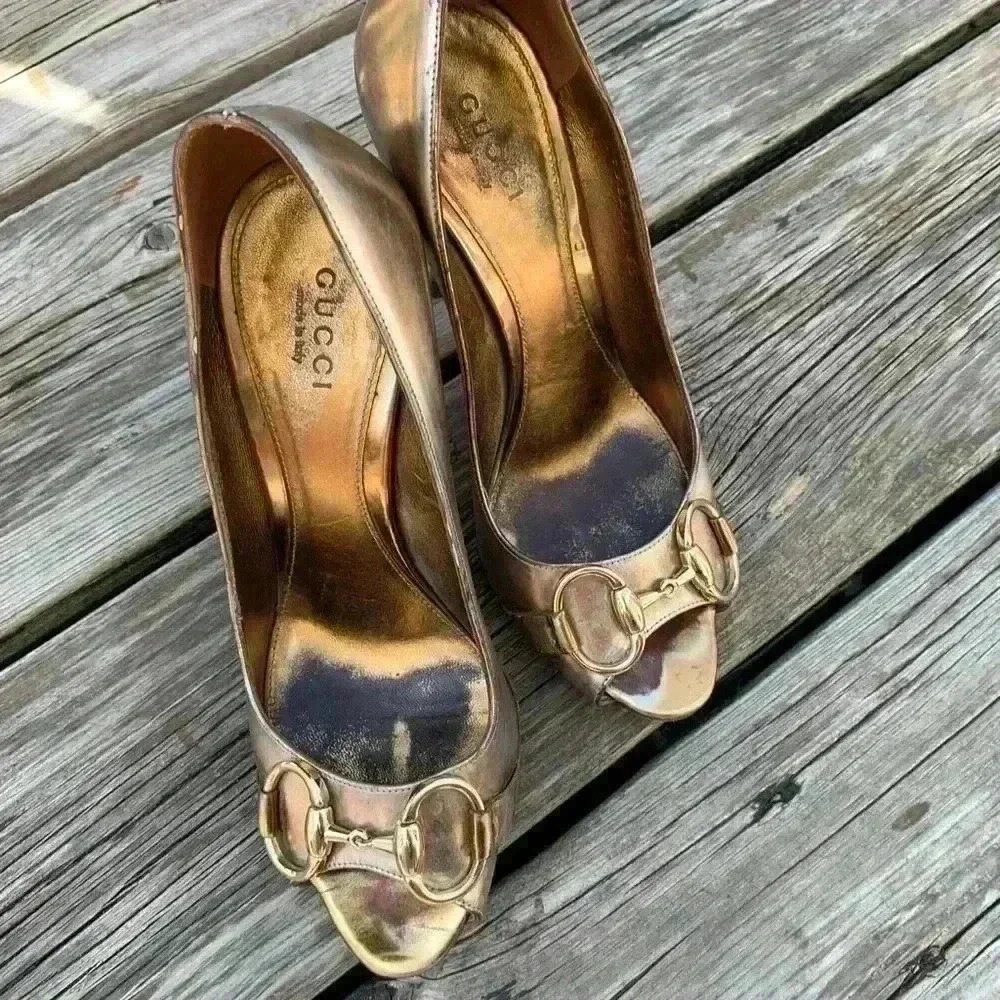 Gucci  metallic leather shoes with buckle - Picture 7 of 14